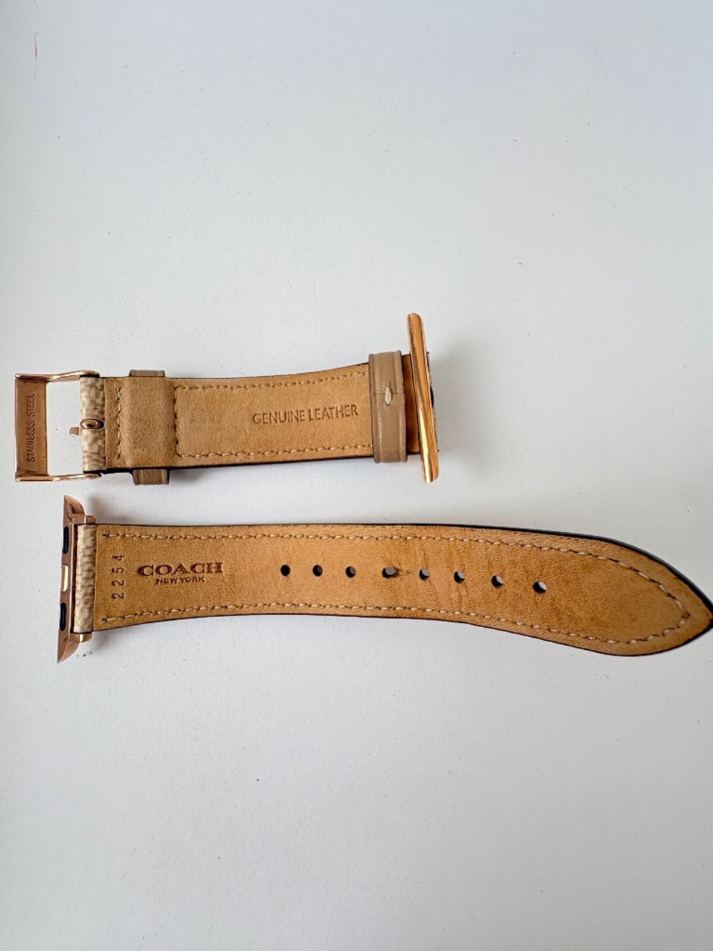 Coach Apple Watch Band 38/40/41mm Signature Canvas & Rose Gold Hardware - Picture 4 of 5